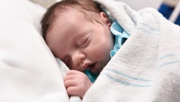 La bebé LynLee poco después de su segundo nacimiento (Cortesía Paul Vincent Kuntz)