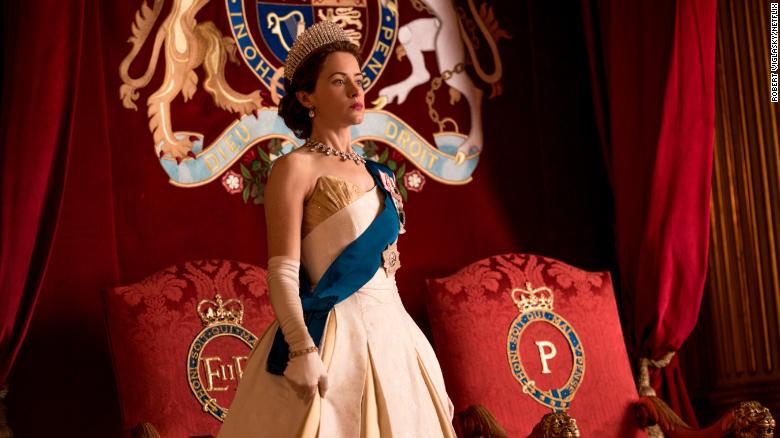 The Crown - Elizabeth - Elizabeth at Prince Philip's investiture