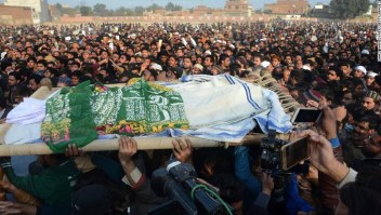 Pakistani residents carry the body of a girl during her funeral in Kasur in Punjab Province on January 10, 2018, following her rape and murder. At least two people were killed when a protest against the rape and murder of an eight-year-old girl turned violent in Pakistan on January 10, police said, as a city scarred by child abuse erupted in fury. Paramilitary forces were called to the city of Kasur near the Indian border, Punjab provincial police said. A senior police official told AFP hundreds were protesting the killing, which also prompted a deluge of outrage on social media. / AFP PHOTO / GHAZI AHMED (Photo credit should read GHAZI AHMED/AFP/Getty Images)