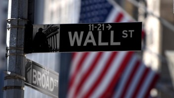 #MinutoCNN: Wall Street tiembla por temores de una guerra comercial entre EE.UU. y China
