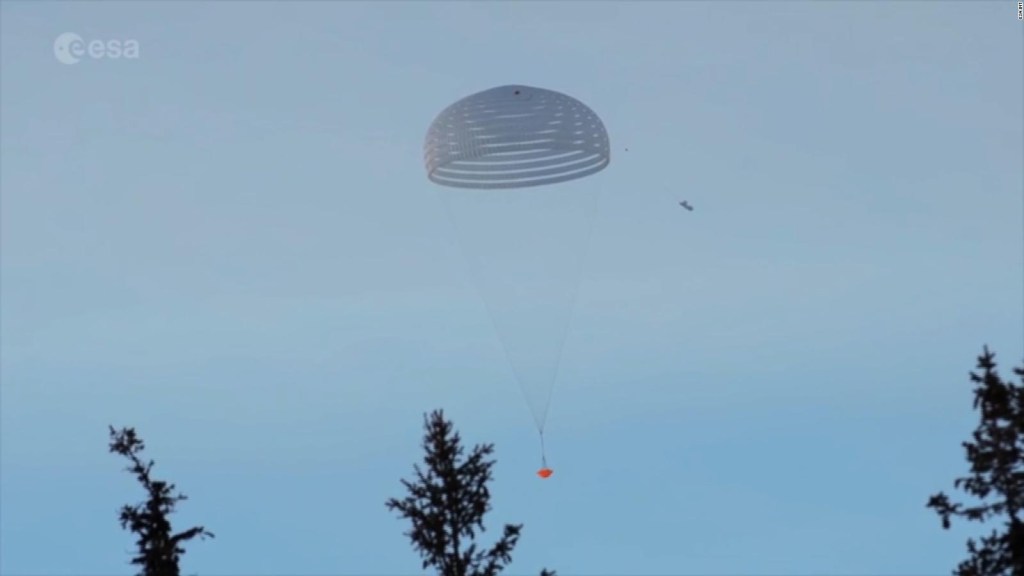 Prueba exitosa del mayor paracaídas que será enviado a Marte