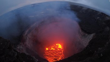 Lluvia ácida, una nueva preocupación para Hawai tras la erupción del volcán Kilauea