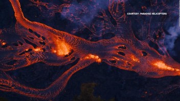 #LaImagenDelDía: lava del volcán Kilauea sale por gigantescas grietas