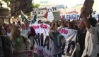 Maestros marchan por reivindicaciones salariales en Argentina