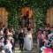 Meghan Markle y el príncipe Enrique, duques de Sussex, salen de la Capilla de San Jorge en Windsor ya como marido y mujer. (Crédito: DOMINIC LIPINSKI/AFP/Getty Images)