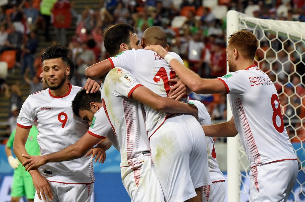 El equipo de Túnez celebra el segundo gol ante Panamá. (Crédito: JUAN BARRETO/AFP/Getty Images)