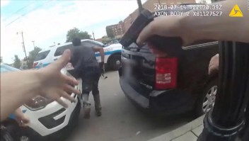 Policía revela video de un tiroteo mortal en Chicago