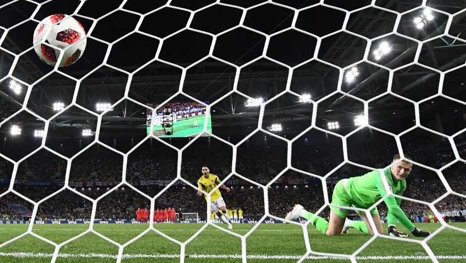 Gol de Falcao de Colombia en los penales ante Inglaterra. (Crédito: FRANCK FIFE/AFP/Getty Images)