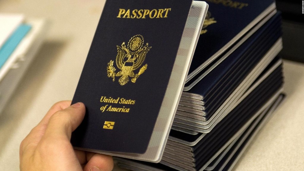 Niegan pasaportes a ciudadanos estadounidenses