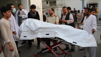 Afganistán: Decenas de muertos tras ataque en centro educativo en Kabul