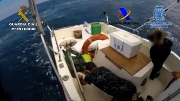Así persiguió la Guardia Civil española a un bote cargado con droga