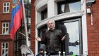 Julian Assange demanda al gobierno de Ecuador