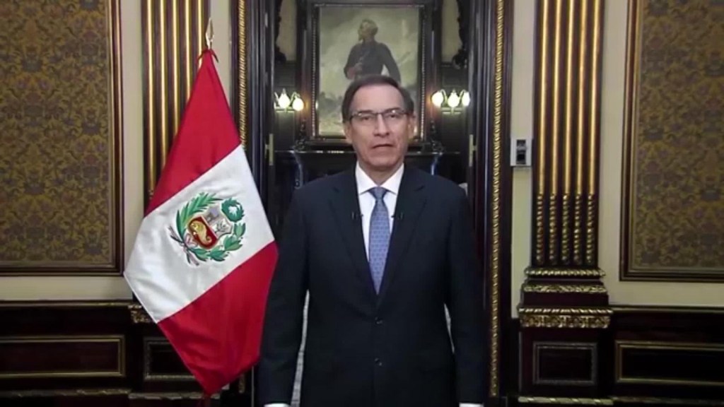 Perú: Vizcarra creará comisión de reforma política
