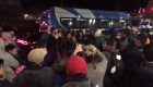 ICE deja a más de 150 inmigrantes en terminal de autobuses