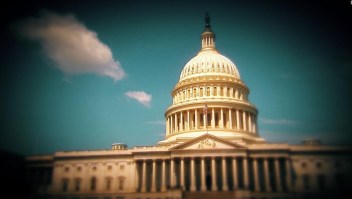 #MinutoCNN: Los demócratas aprueban un proyecto de ley para reabrir el Gobierno