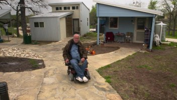 Un pueblo de Texas ofrece viviendas a personas sin hogar