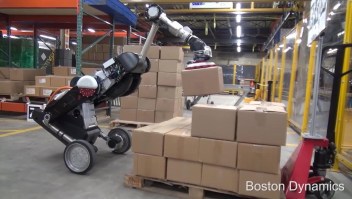 Nuevo robot maniobra carga por sí solo