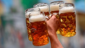 En México buscan prohibir la venta de cervezas frías