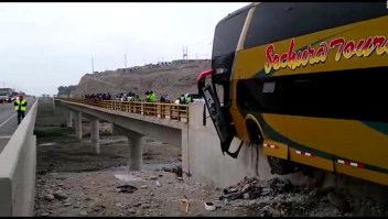 Perú: Accidente de autobús deja varios muertos y heridos