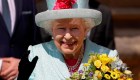 Con cañonazos celebran los 93 años de la reina Isabel