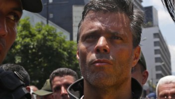 Ordenan la detención de Leopoldo López