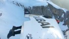 "Jetman" se eleva a sobre los Alpes italianos