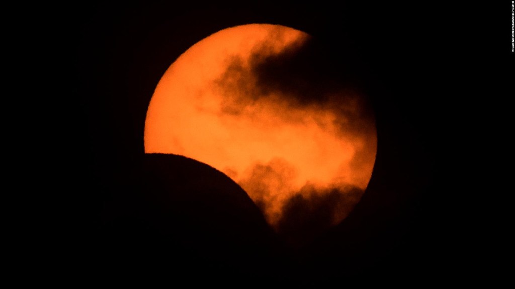 Así vivió San Juan, Argentina, el eclipse total de sol