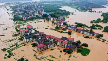 Cientos de miles de evacuados en China por inundaciones