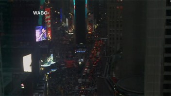 Mira el Times Square a oscuras