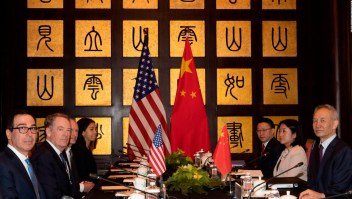 EE.UU. impone más sanciones a China, Beijing reprende