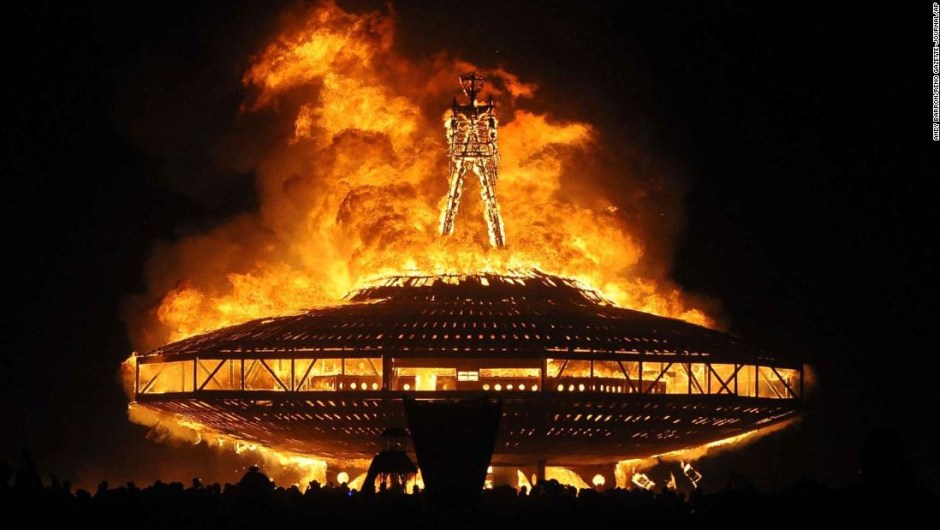 Burning Man amenaza de incendio