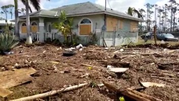 Casas destruidas por el agua deja Dorian en Freeport