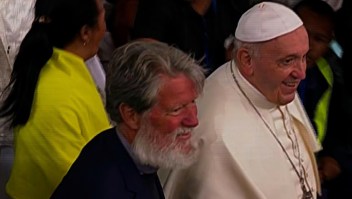 El papa se reúne con exalumno en Madagascar
