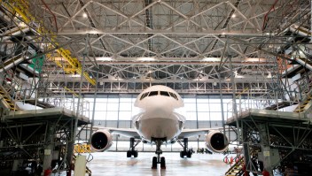 Breves económicas: Otro avión de Boeing falla prueba de seguridad