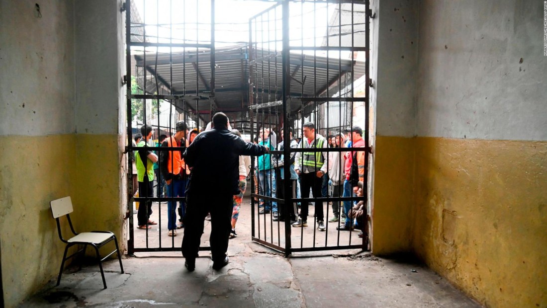 Ley para controlar la violencia en cárceles de Paraguay