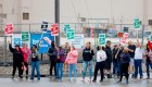 Cerca de 50,000 trabajadores de General Motors estón en huelga