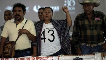 AMLO promueve una nueva investigación por caso Ayotzinapa