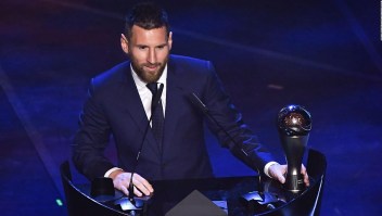 Messi gana el premio The Best: mira el momento del triunfo