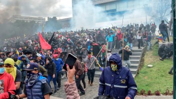 Choque de acusaciones en Ecuador
