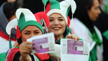 Las mujeres de Irán disfrutaron su primer partido de fútbol en 40 años