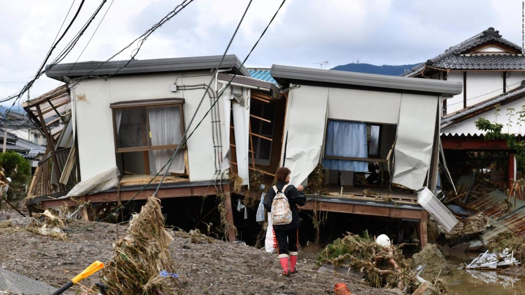 El tifón Hagibis dejó un rastro de destrucción en Japón