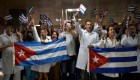 Llegan a Cuba 207 profesionales liberados en Bolivia