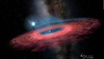 Descubren "agujero negro monstruoso" 70 veces más grande que el Sol