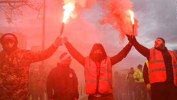 Breves económicas: Francia paralizada por protestas