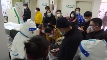 Wuhan: residentes con posibles síntomas de coronavirus piden ayuda