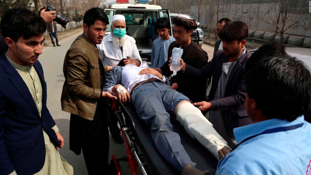 Video muestra el ataque terrorista contra una multitud en Kabul