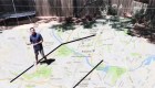 Un meteorólogo usa su patio para explicar el clima
