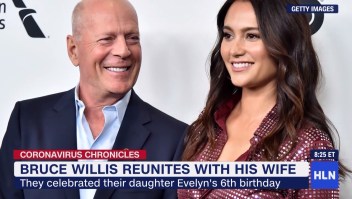 El actor Bruce Willis volvió a reunirse con su esposa actual después de haber estado en cuarentena con su exesposa Demi Moore en Idaho.