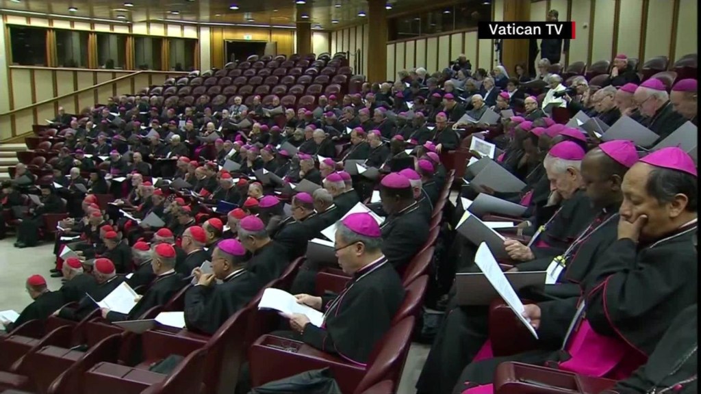 El Vaticano emite pautas para manejo de denuncias de abusos