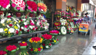Florista: Me da tristeza hacer varias piezas al día para funerales